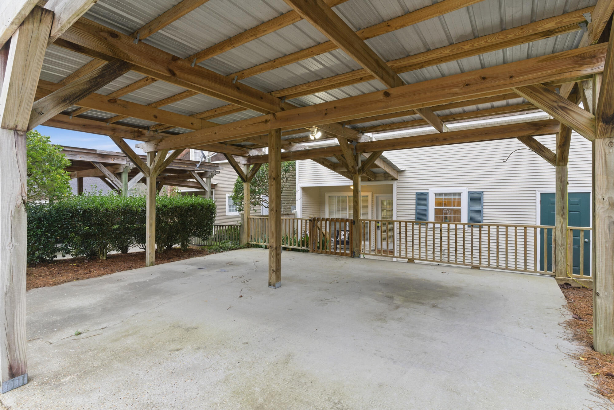 6 Gardenview Ln Hattiesburg, MS 39402