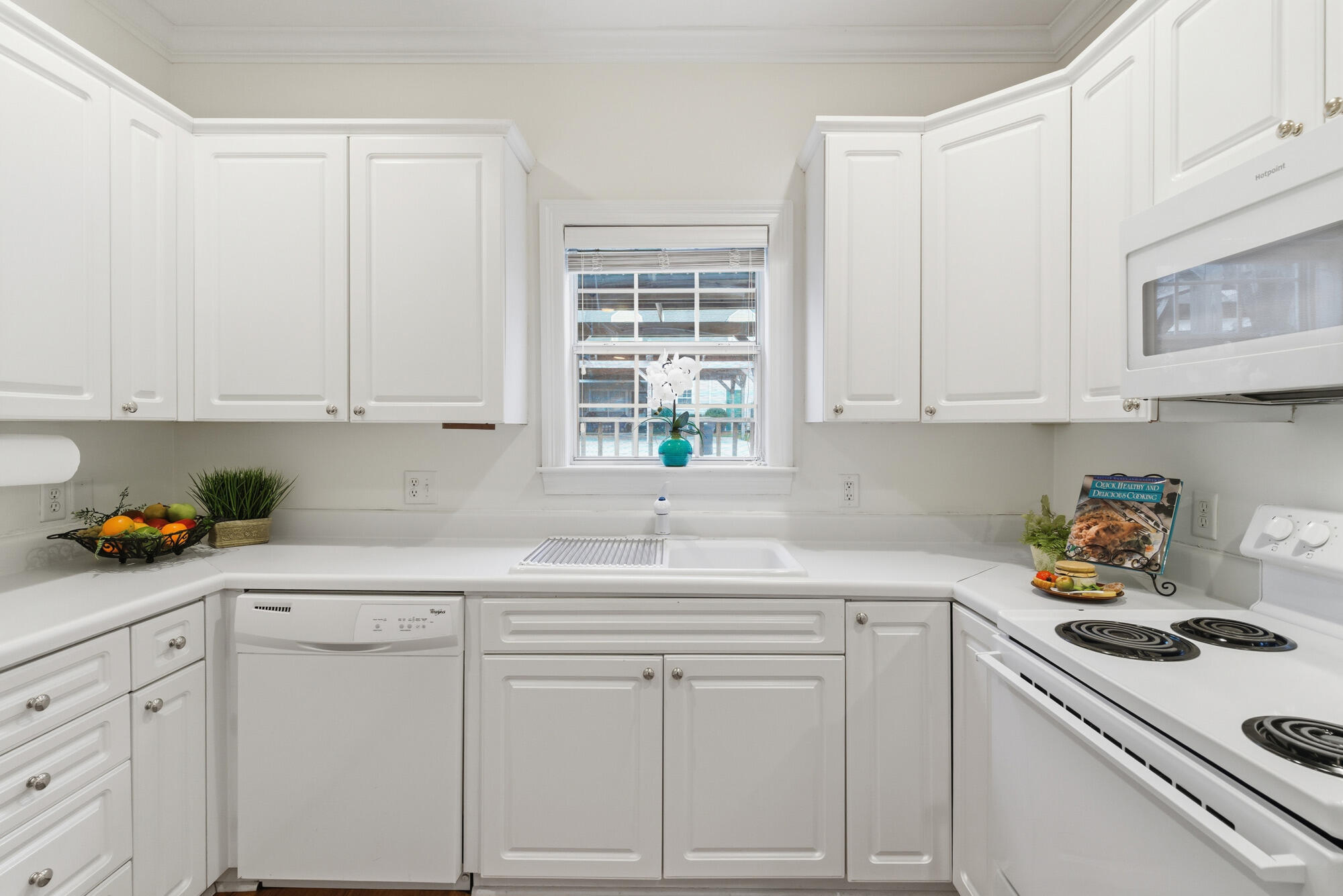 6 Gardenview Ln Hattiesburg, MS 39402