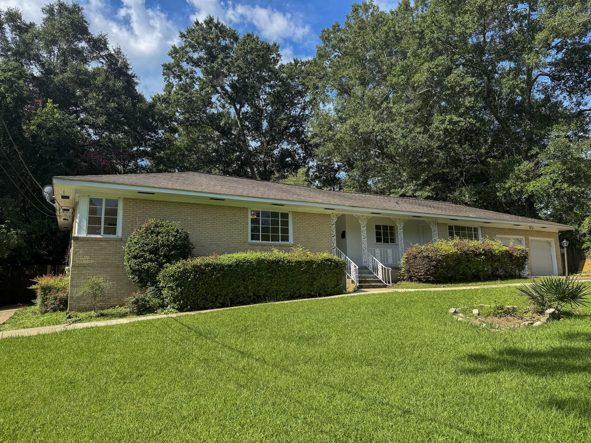 1718 2nd Ter Hattiesburg, MS 39401