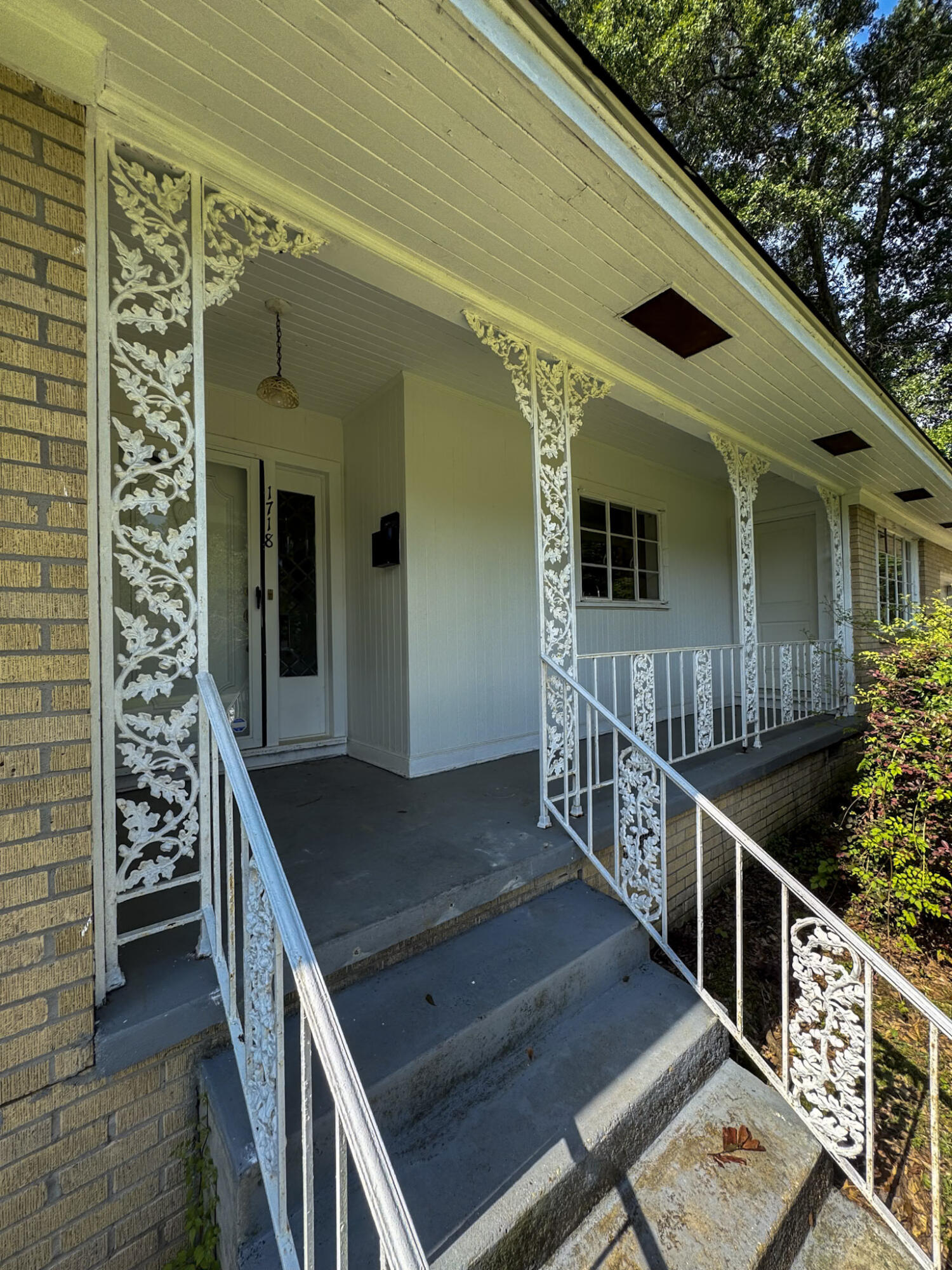 1718 2nd Ter Hattiesburg, MS 39401