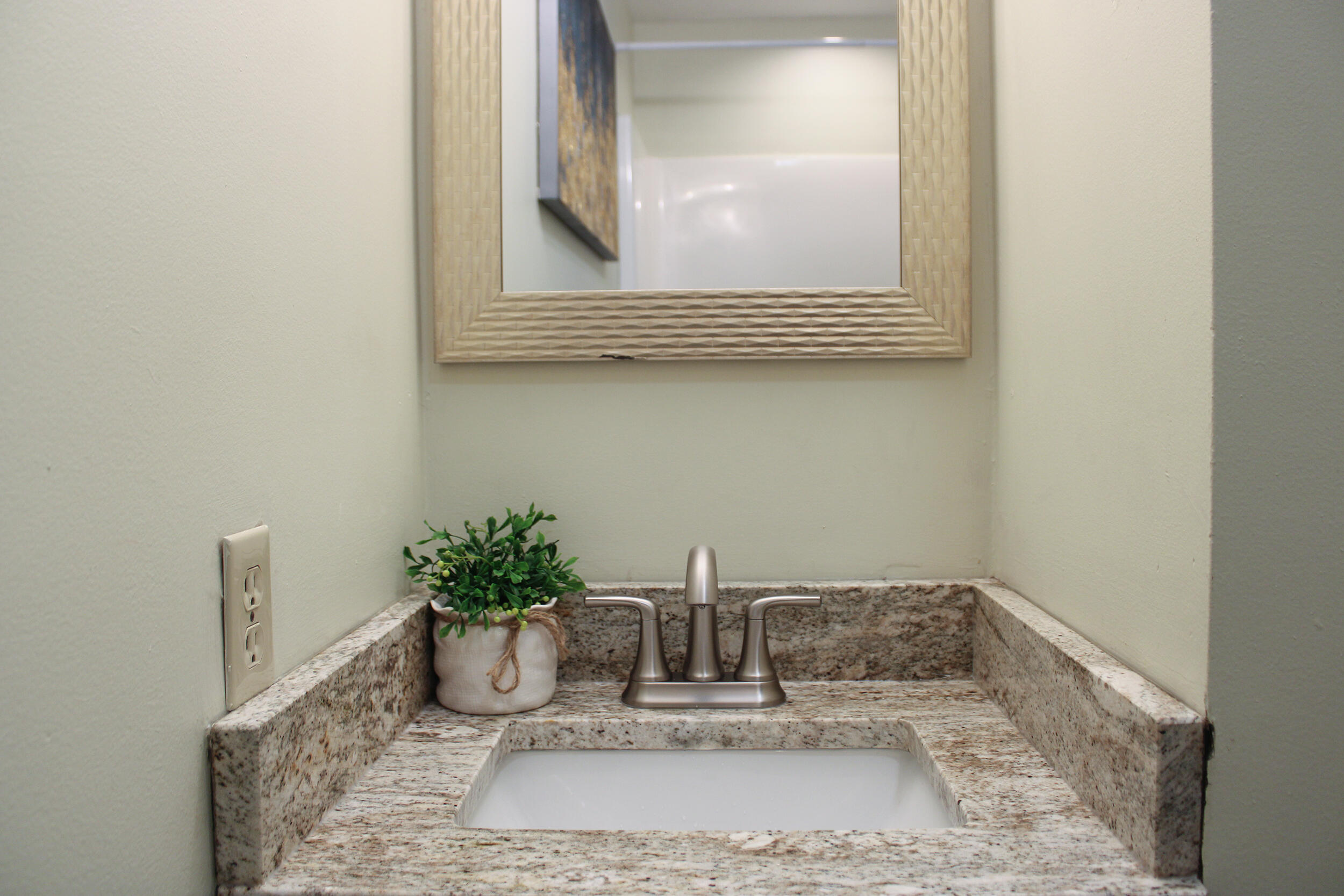 12 Southdown Rd Sumrall, MS 39482