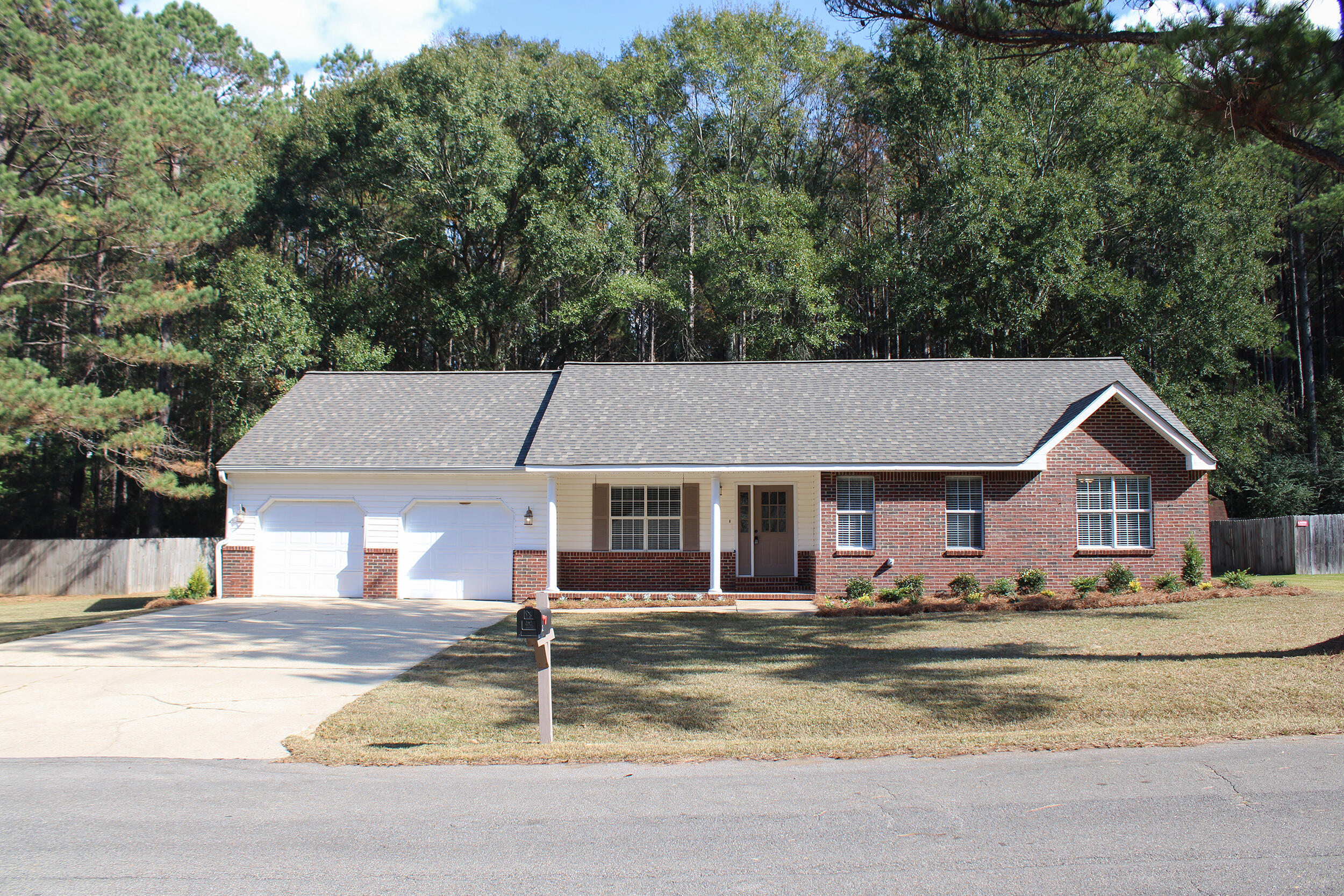12 Southdown Rd Sumrall, MS 39482